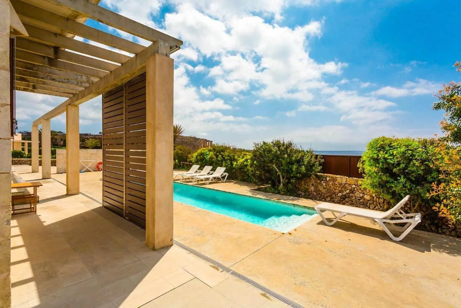 Water Front Villa Shalom Binisafúller España